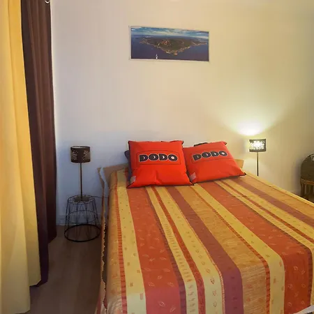 Apartment Les Anemones Proche Du Centre Avec Toutes Les Commodites Gare Bus B G Clemenceau